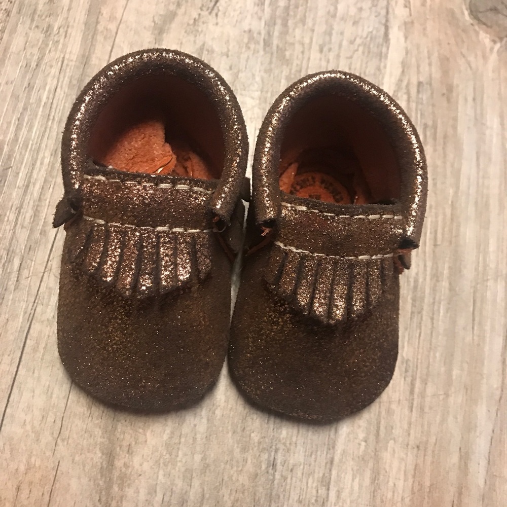 Freshly picked brown with rose gold finish size 1